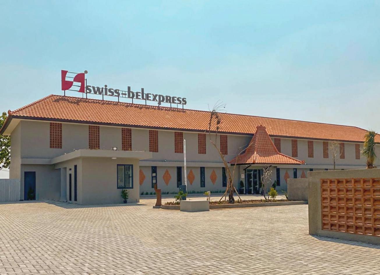 Swiss-Belexpress Rest Area Km 164, Cipali Motel Majalengka Bagian luar foto