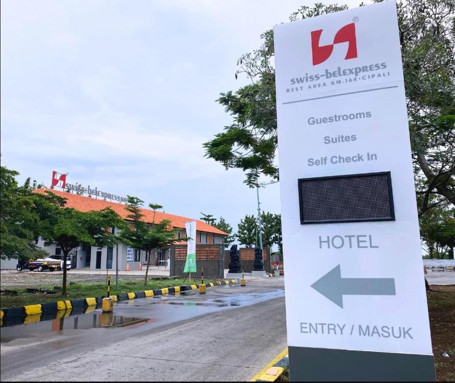 Swiss-Belexpress Rest Area Km 164, Cipali Motel Majalengka Bagian luar foto